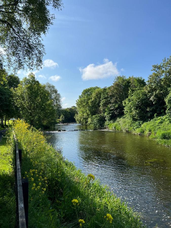 'Maigue View' By The River Croom Bagian luar foto
